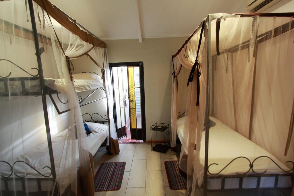Zigzag Town Lodge Livingstone Eksteriør bilde